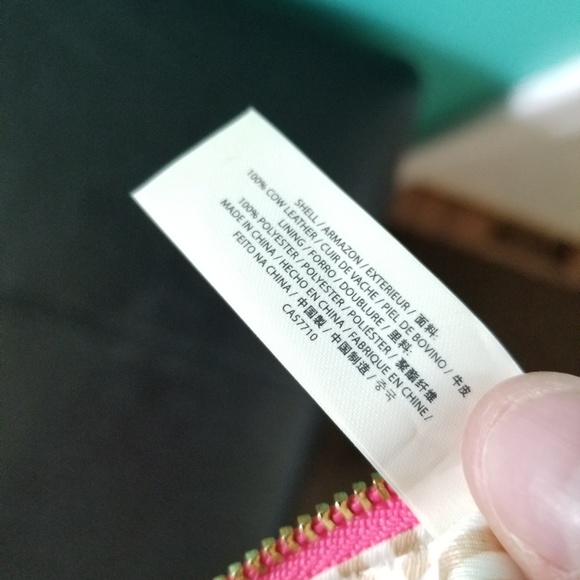 Kate Spade wristlet - Picture 6 of 6